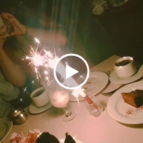 Customer video review of Menú Golden