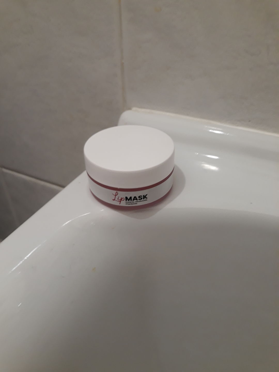 Customer photo review of Ultra Lip Mask