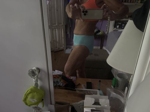 Customer photo review of Cancun Classic Seamless One Size Bikini TOP ONLY (Island Blue)