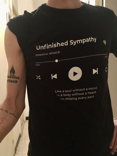 Customer photo review of Your Favorite Song T-Shirt Music Player