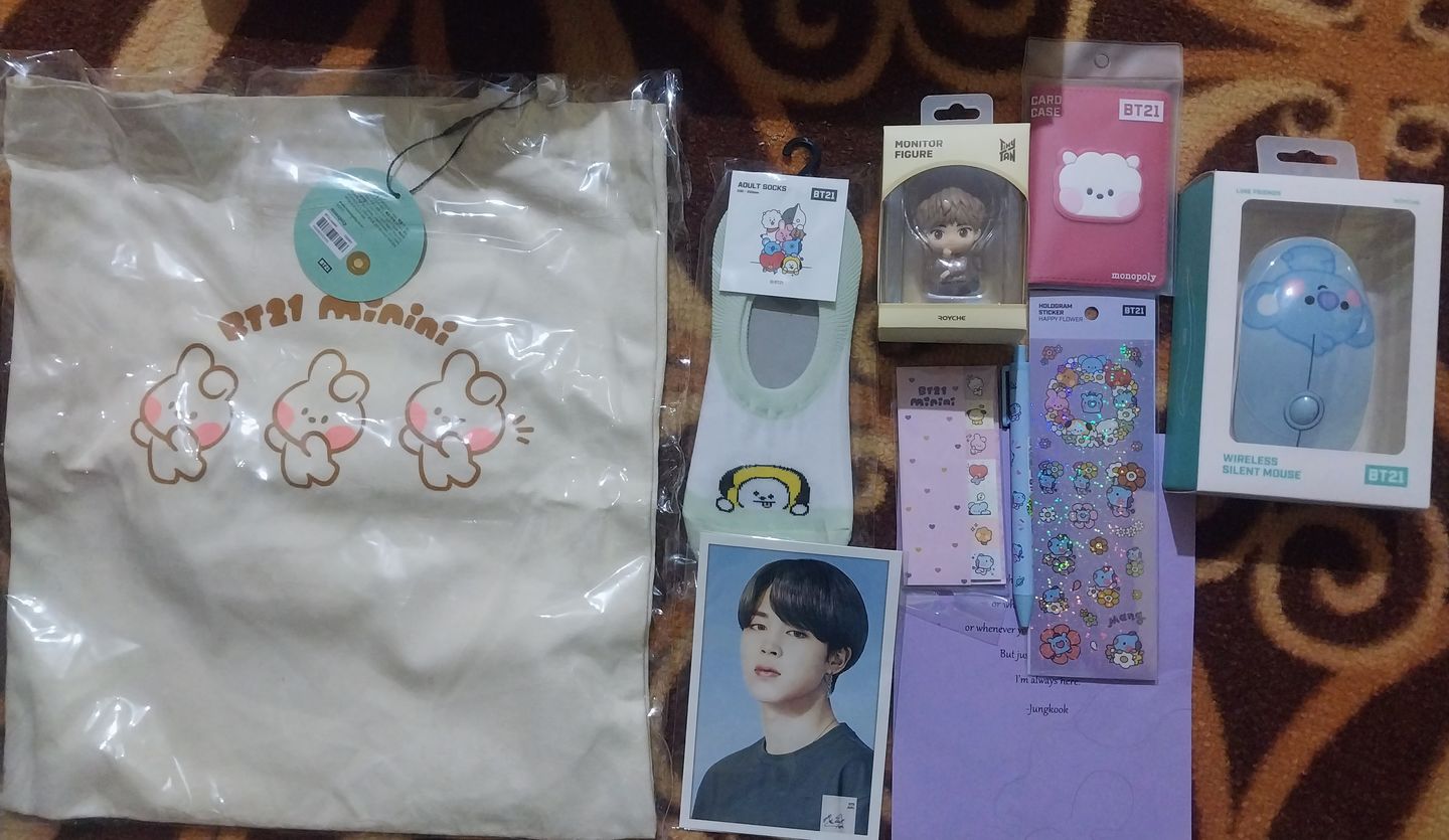 Customer photo review of BTS MYSTERY RANDOM BOX [RENEWAL VERSION]