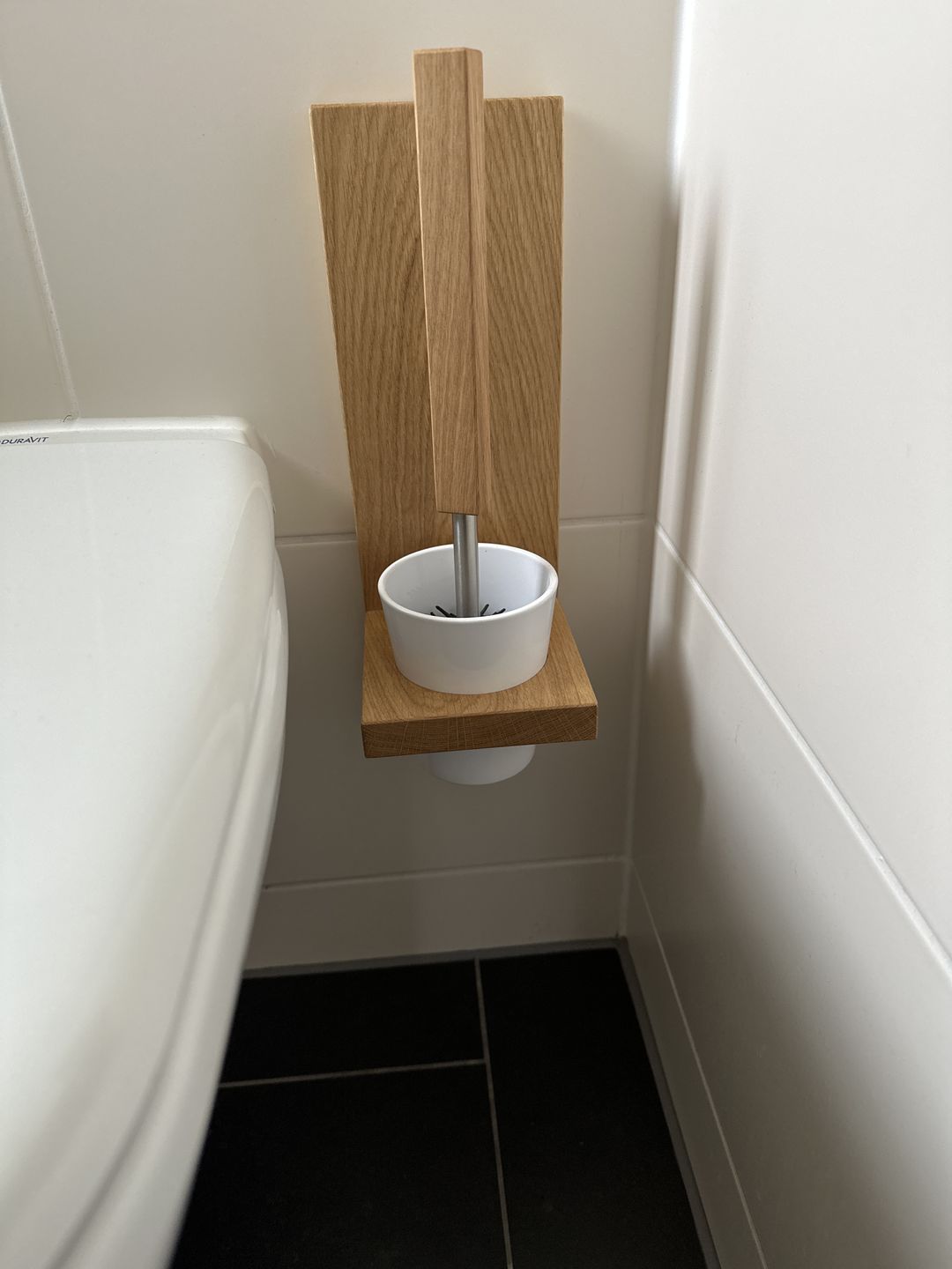 Customer photo review of Toilettenbürstenhalter LARA aus Holz