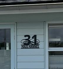 Customer photo review of Hausnummern-Türschild Ornamental Style einzeilig (personalisierbar)