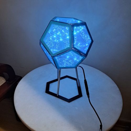 Customer photo review of Ledsen™ ArtLight - Uendelig Dodekaeder Farve Kunst Lys