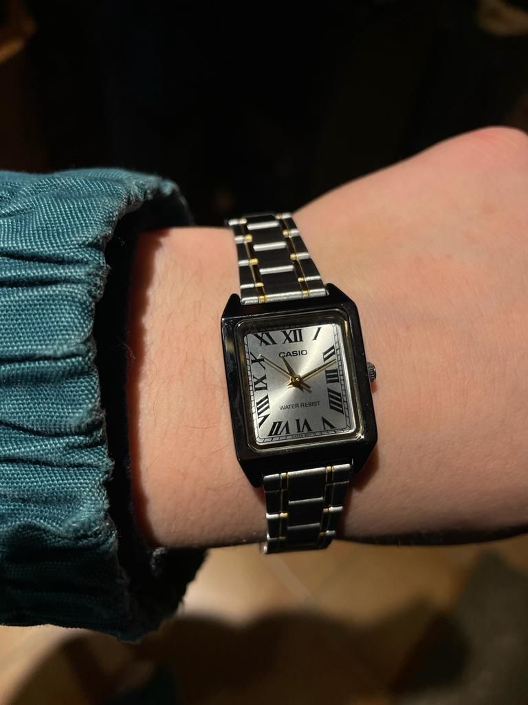 Customer photo review of Reloj Casio Tank Análogo LTP-V007SG-9BUDF Acero Champaña
