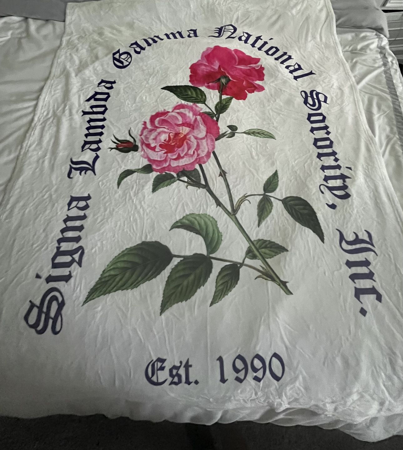 Customer photo review of SLG Floral White Blanket