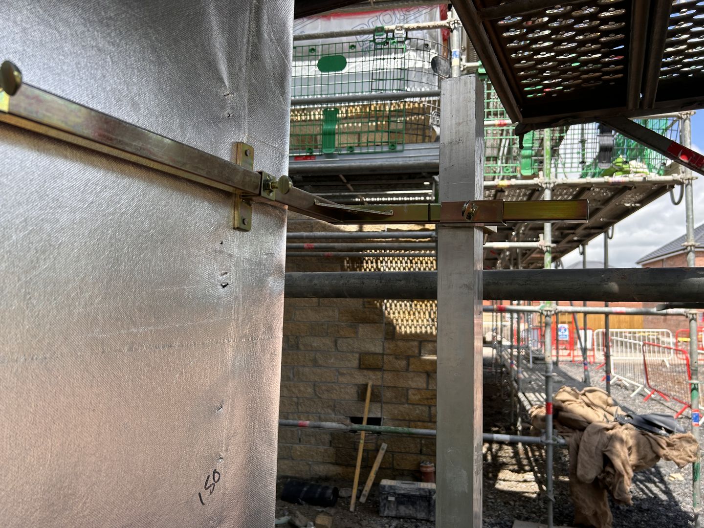 Customer photo review of Gallows Bracket with Timber and Profile Clamps