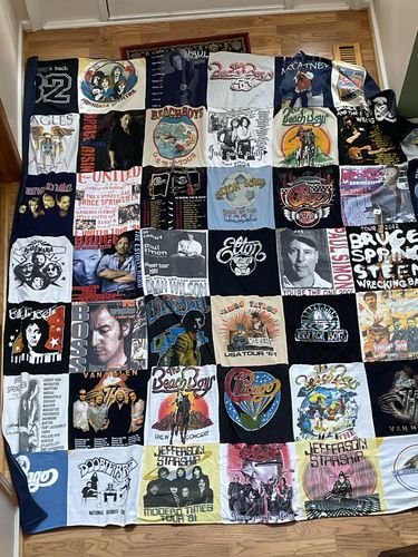 Customer photo review of Classic T-Shirt Blanket