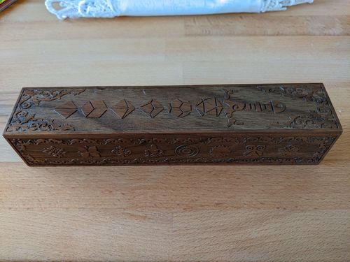 Customer photo review of Würfeletui Walnussholz