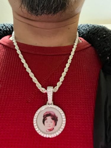 Customer photo review of VVS1 Moissanite Custom Photo Memory Pendant