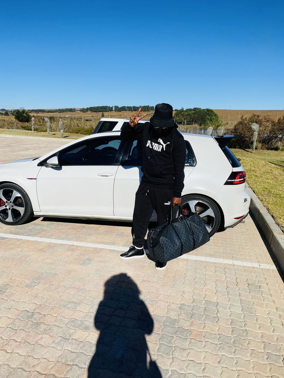 Customer photo review of Signature Travel Large 60cm Duffle