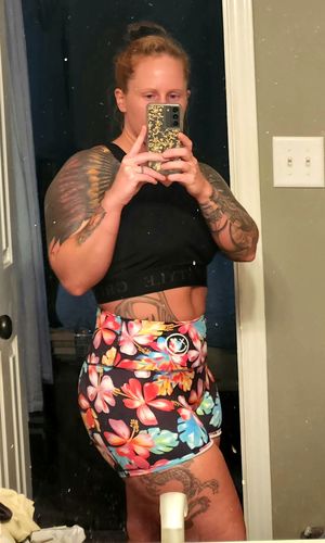 Customer photo review of Salty Savage Ladies High Rise "Splice Smile" Booty Scrunch Training Shorts | Wet Suit Performance | Hawaiian Flowers