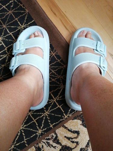 Customer photo review of Cushion Sandals - Cloud Slides