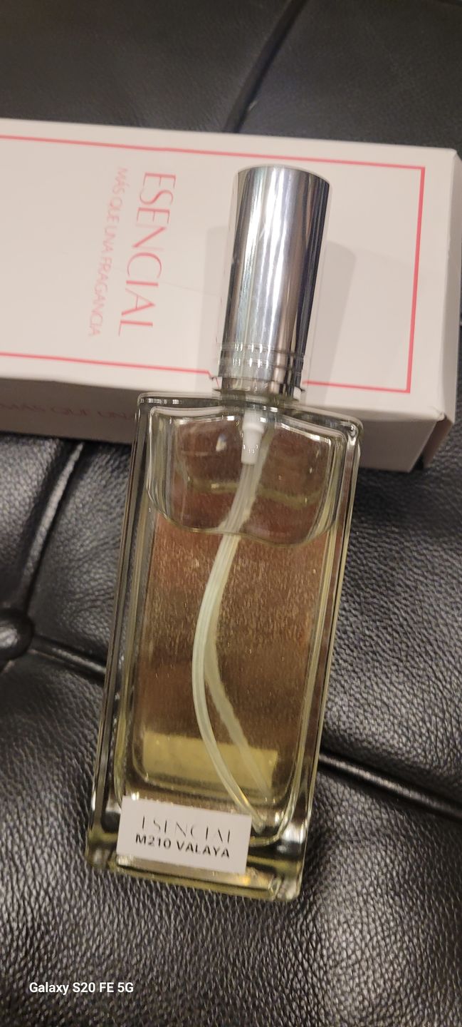Customer photo review of M210 Inspirado en: Valaya - Parfums de Marly