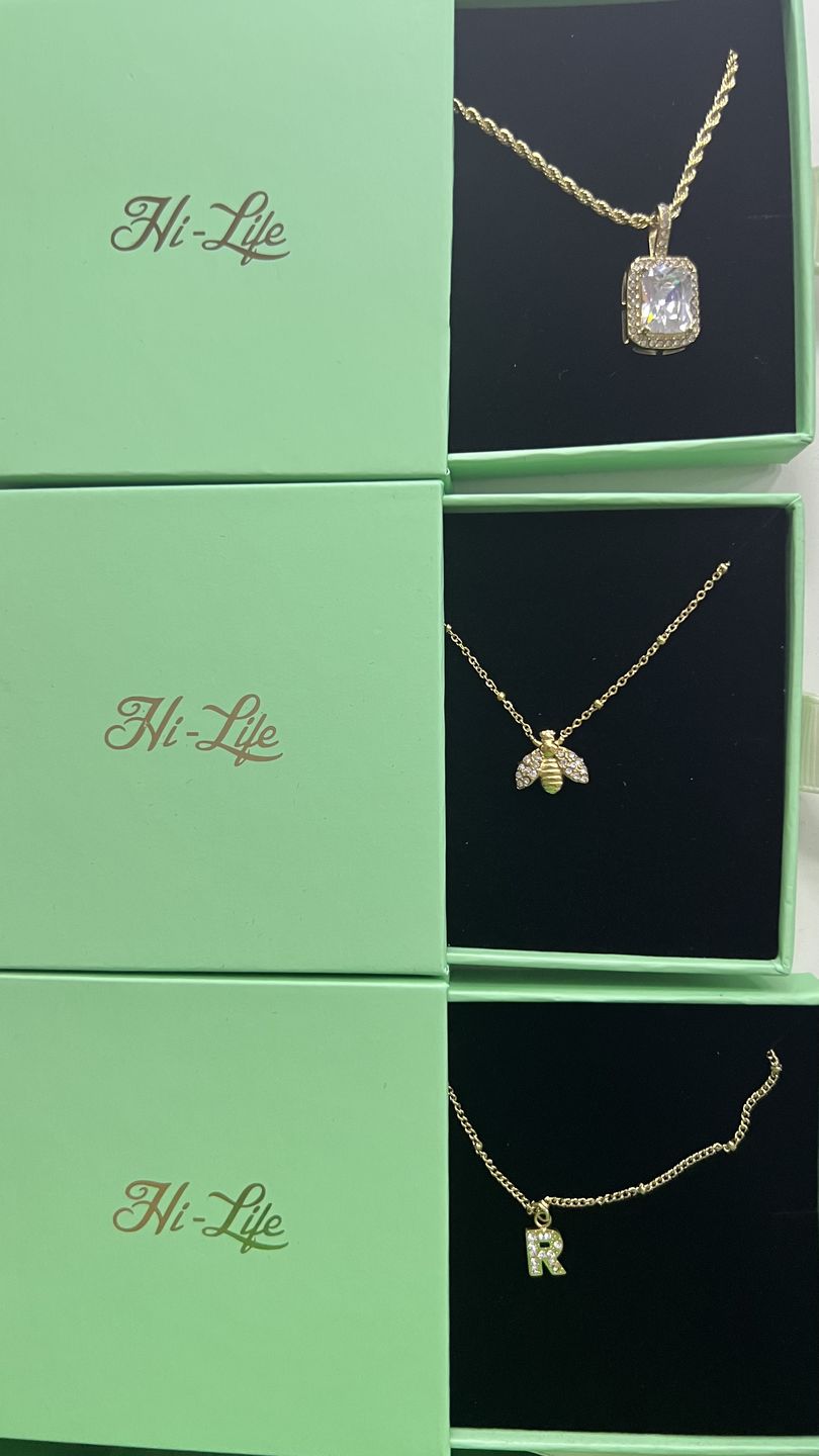 Customer photo review of Good Vibes Elegance Kette 14K Vergoldet