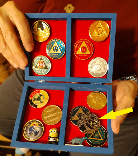 Customer photo review of 1 to 65 Year Sobriety Mint Twisted Tree of Life Gold Plated AA Recovery Medallion/Chip/Coin - Black