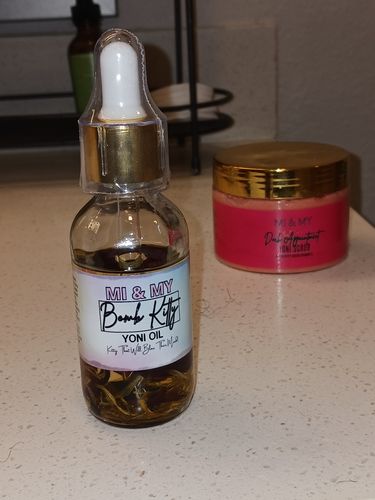 Customer photo review of Bomb Kitty Yoni Oil