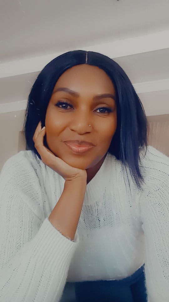 Customer photo review of Brazilian Middle Part 8inch Combo