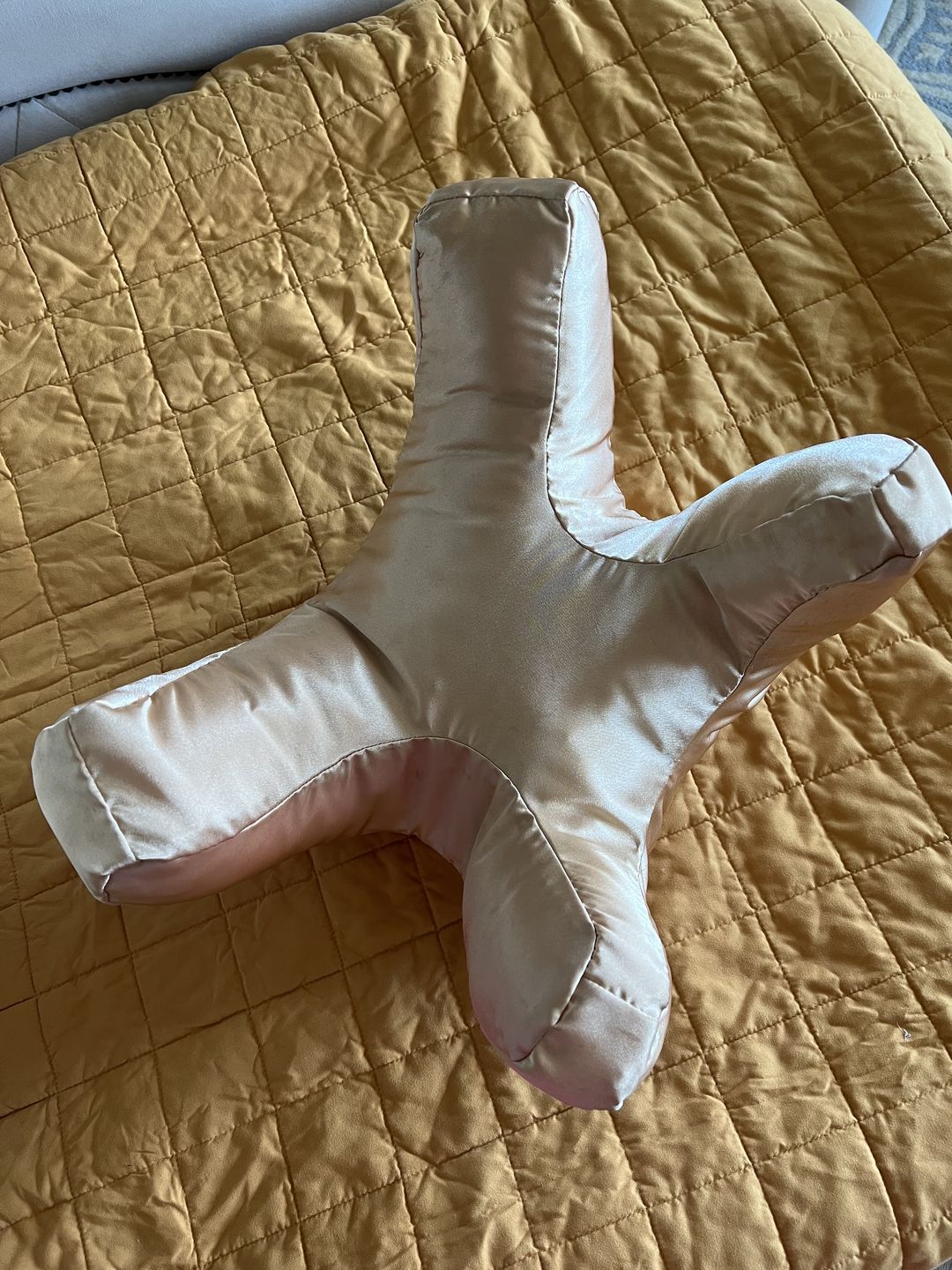 Customer photo review of NEW Flawless Face Pillow Cloud + FREE Sand Satin Pillowcase
