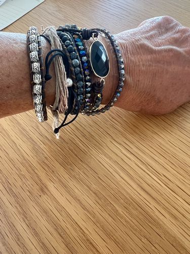 Customer photo review of Onyx-Mondschein-Schutz-Armband