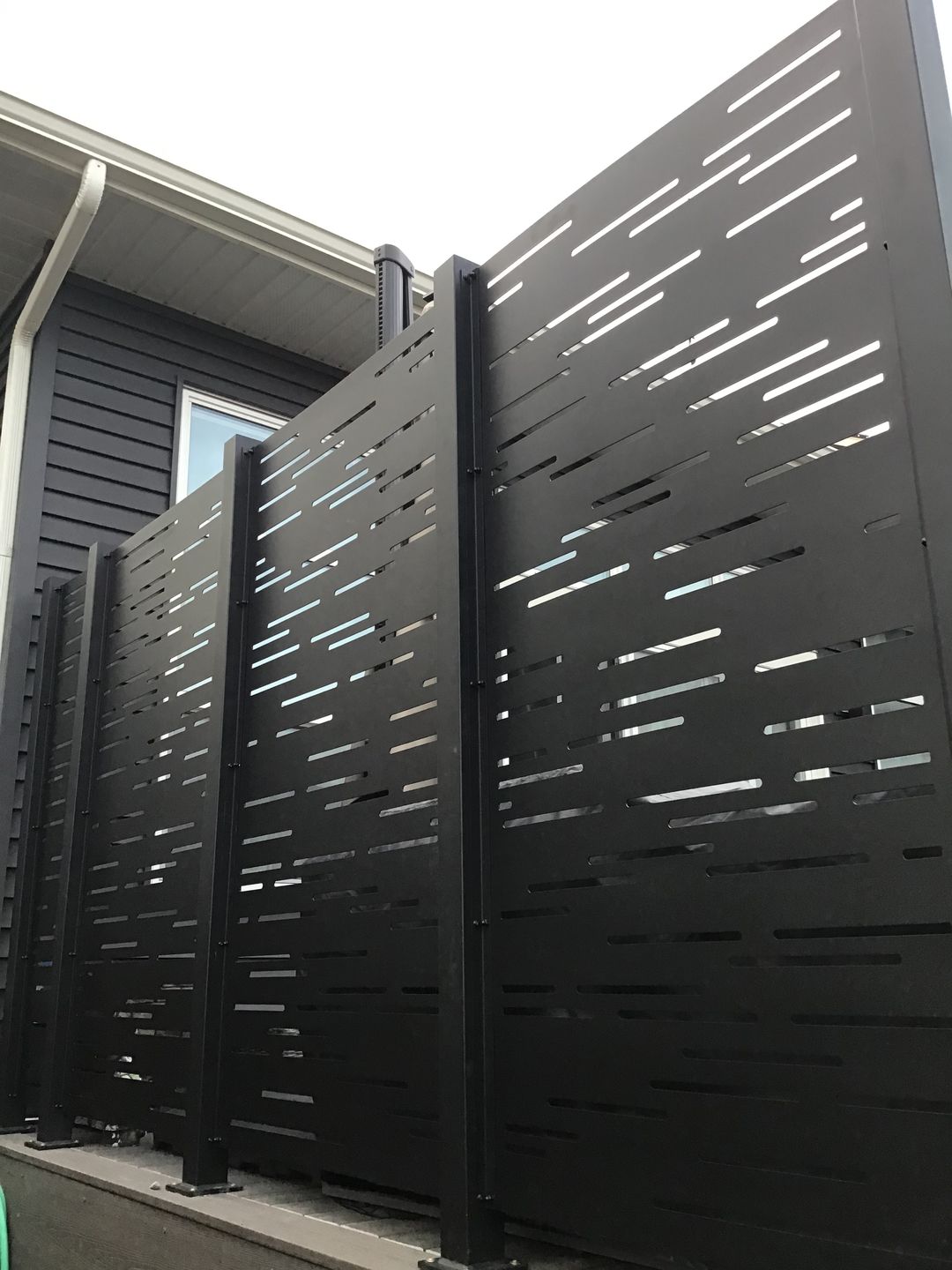 Customer photo review of Privacy Screen (Dash)