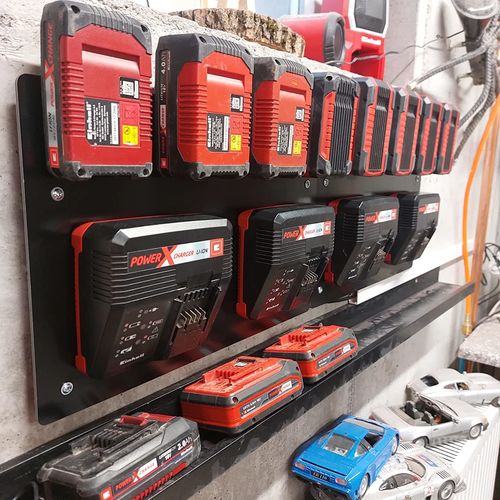 Customer photo review of Wandhalterung für Einhell Akkus und Ladegeräte - für bis zu 4 Akkus