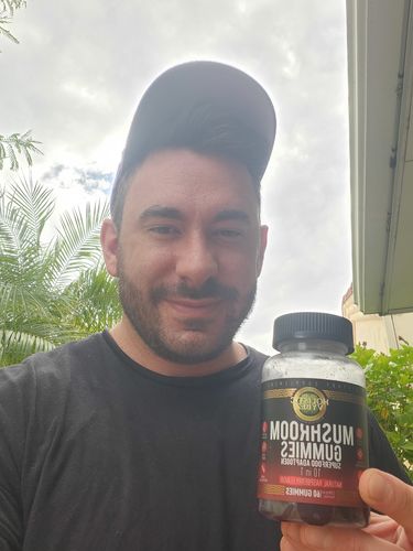 Customer photo review of MUSHROOM GUMMIES 10 IN 1 SUPERFOOD ADAPTOGEN