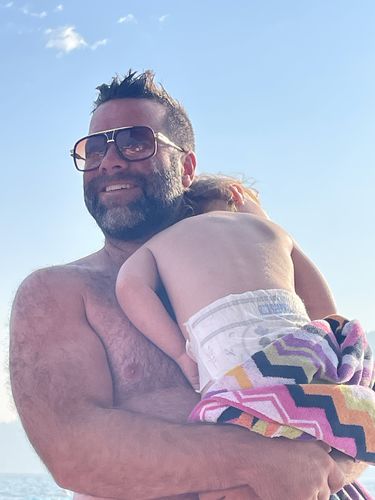 Customer photo review of Entity Sunglasses