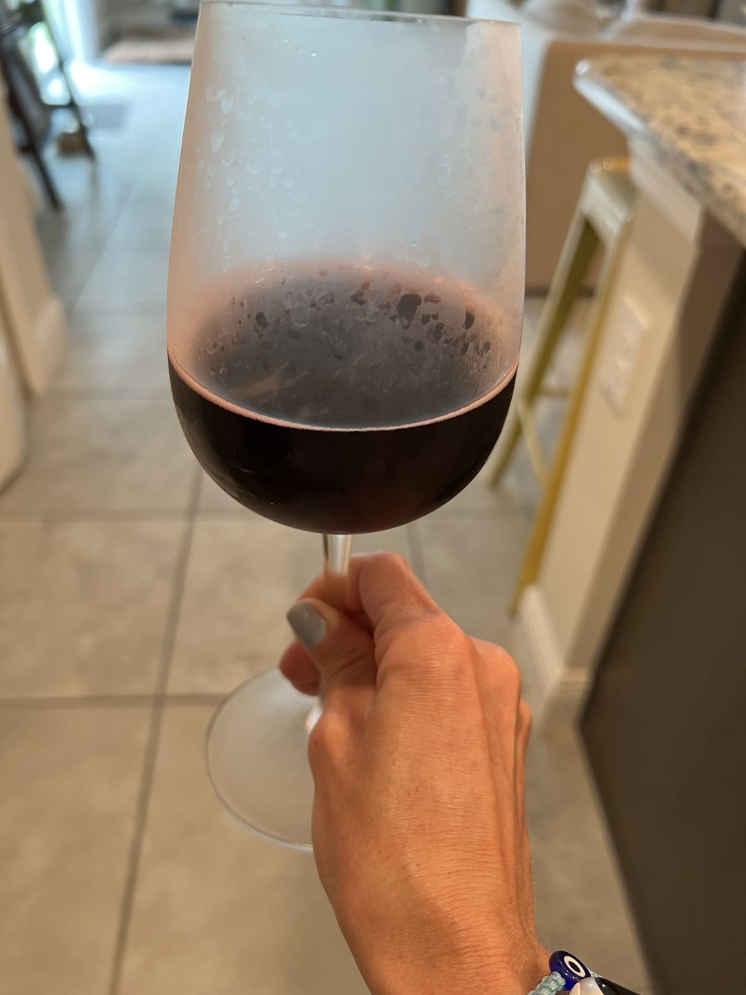 Customer photo review of Non-Alcoholic Sparkling Rosé Can 4-Pack