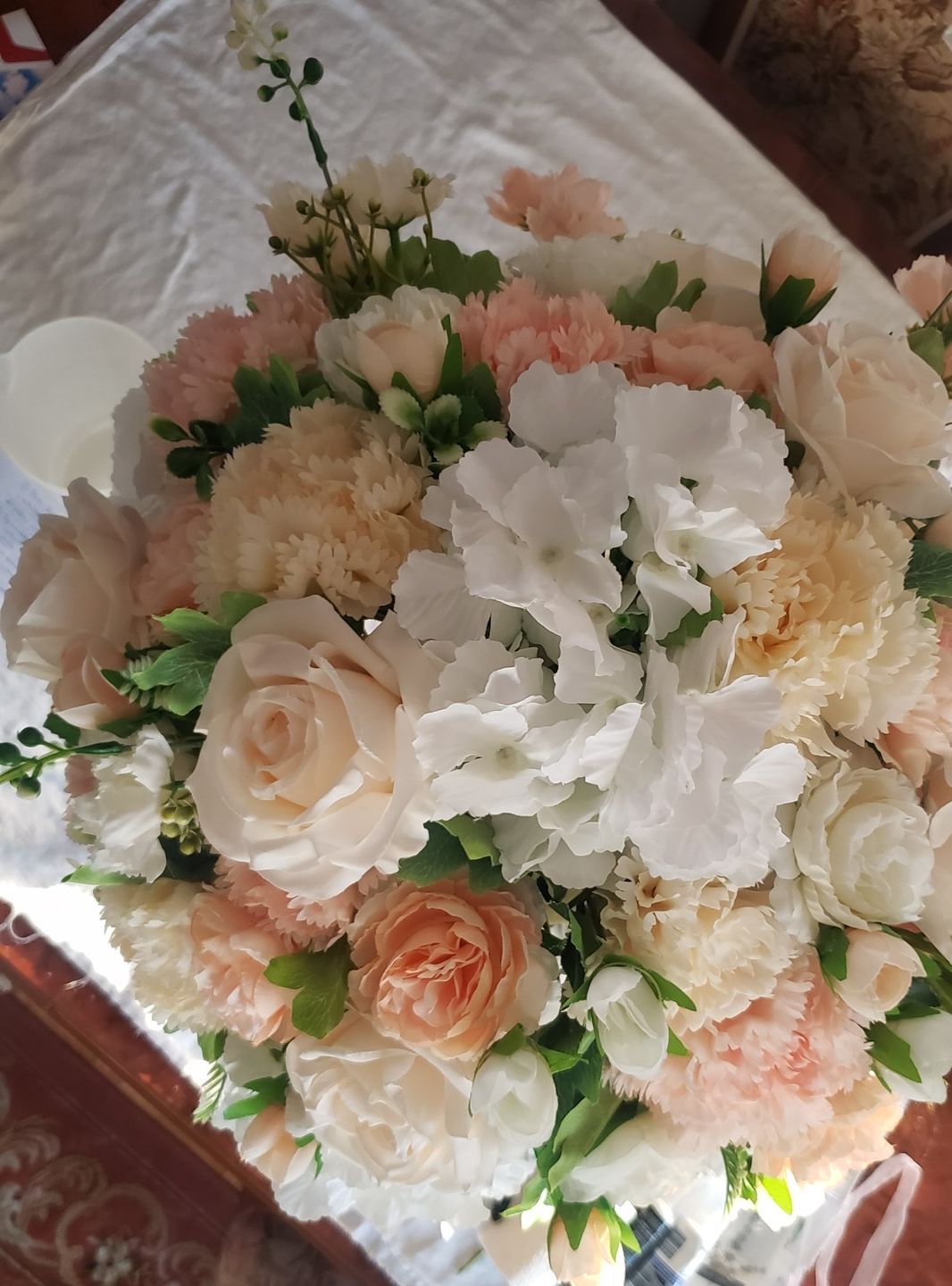 Customer photo review of Bulk 17" Roses Blossom Bush Open Rose Bush Wholesale