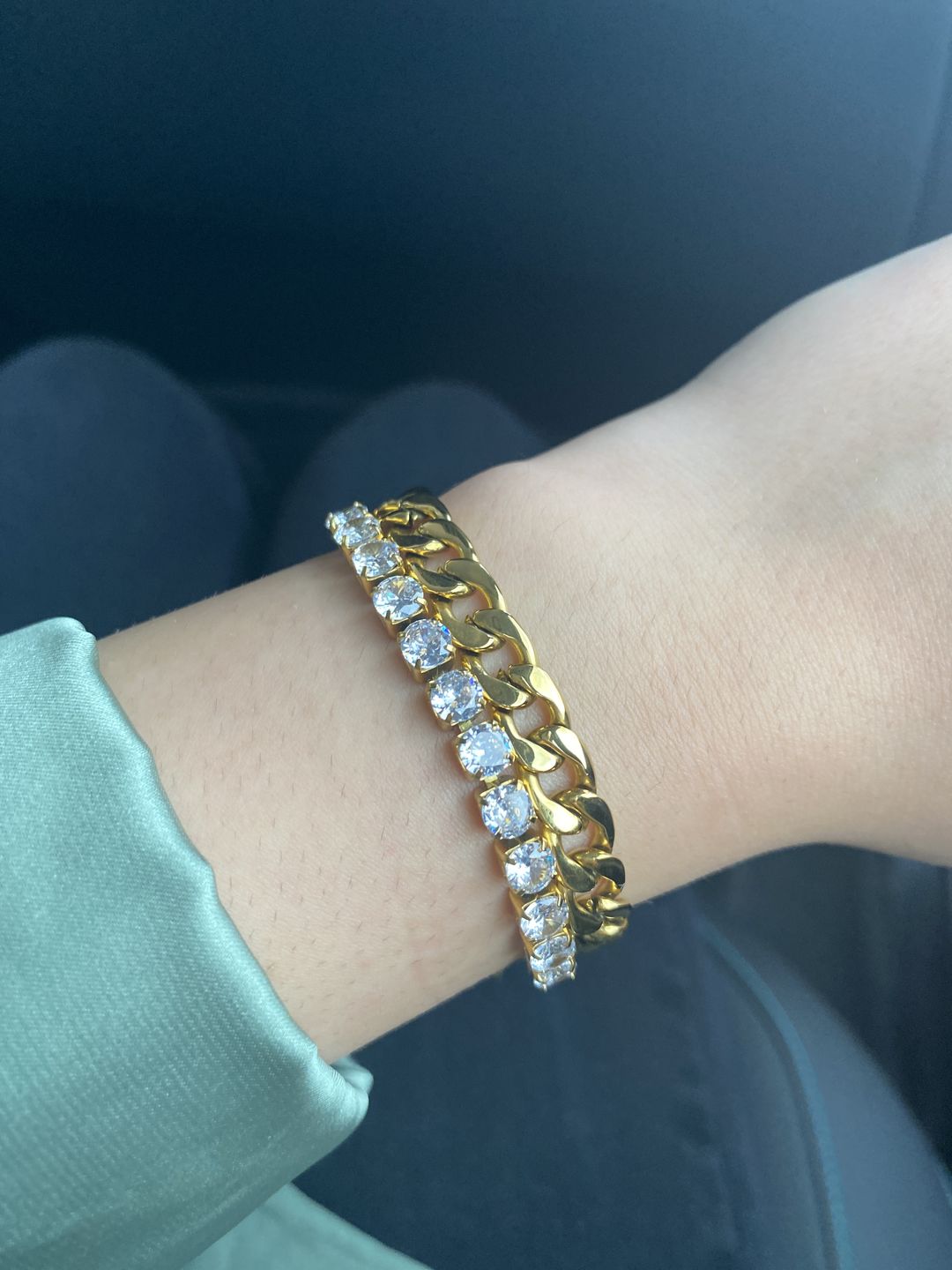 Customer photo review of Plain Armband | 18K vergoldet