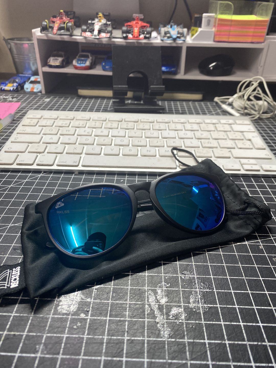 Customer photo review of Wolf Blue
