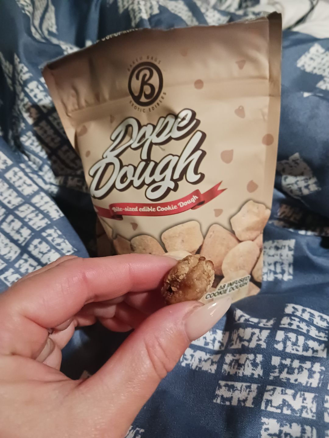 Customer photo review of DOPE DOUGH - CHOCOLATE CHIP COOKIE DOUGH EDIBLES D9 | 200MG