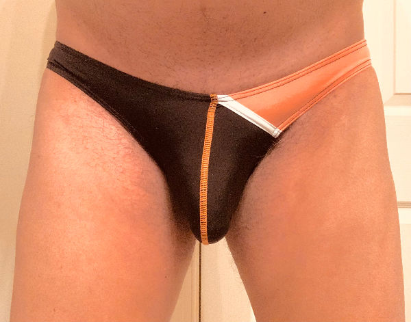 Customer photo review of Men's U Convex Pouch Ice Silk Thongs