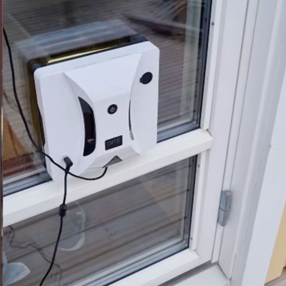 Customer photo review of Fönsterputsrobot DiteWinba PRF25 med sprayfunktion
