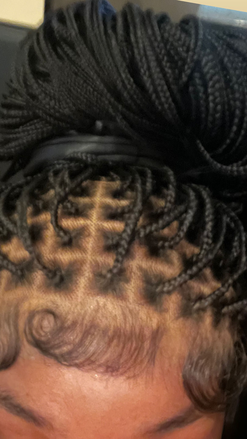 Customer photo review of Shade Knotless Braid Wig (Ready To Ship)