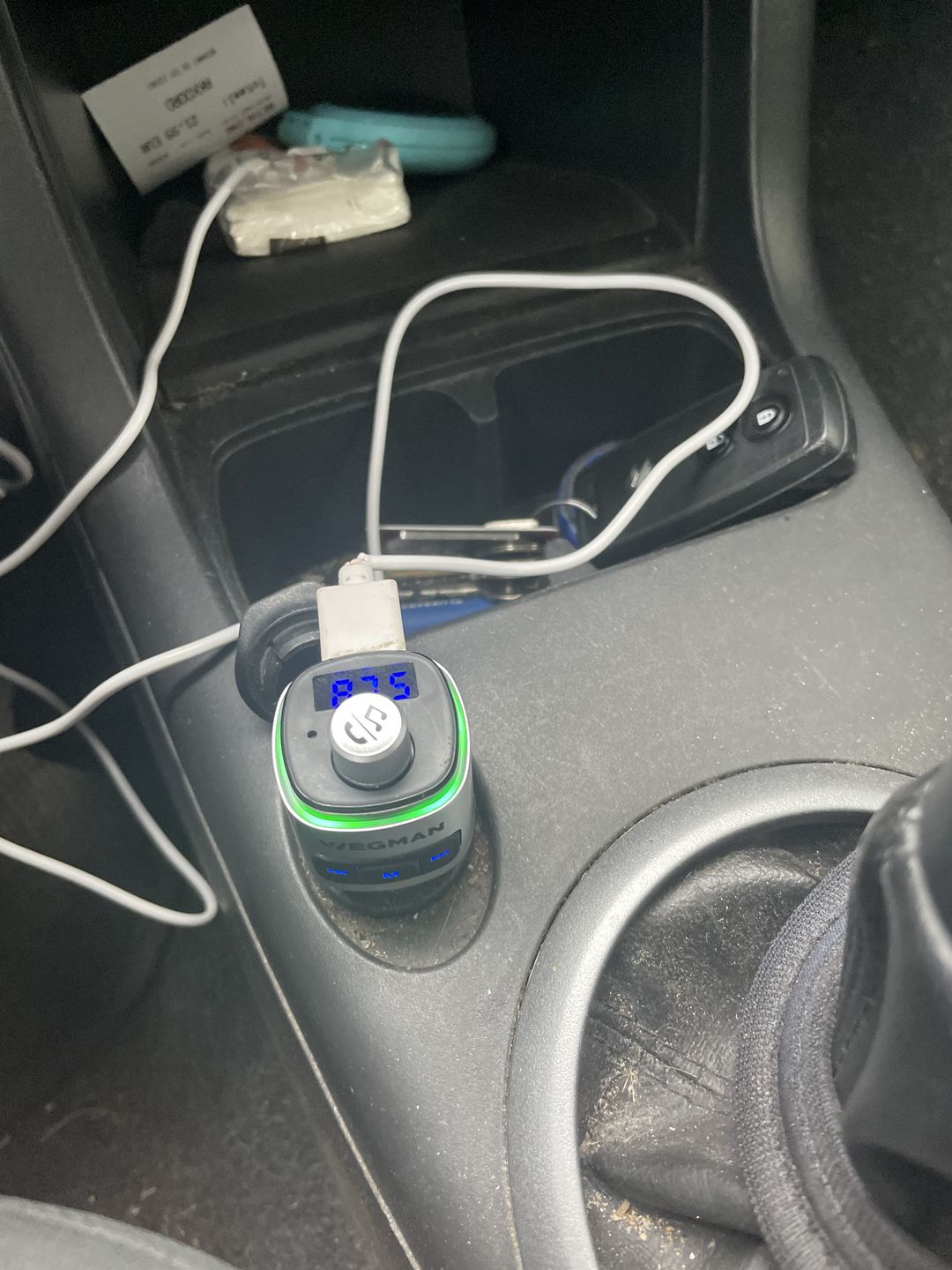 Customer photo review of Wegman Bluetooth FM Transmitter - Bluetooth carkit - Zilver