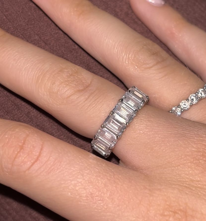 Customer photo review of Cube Stones Ring | 18K vergoldet