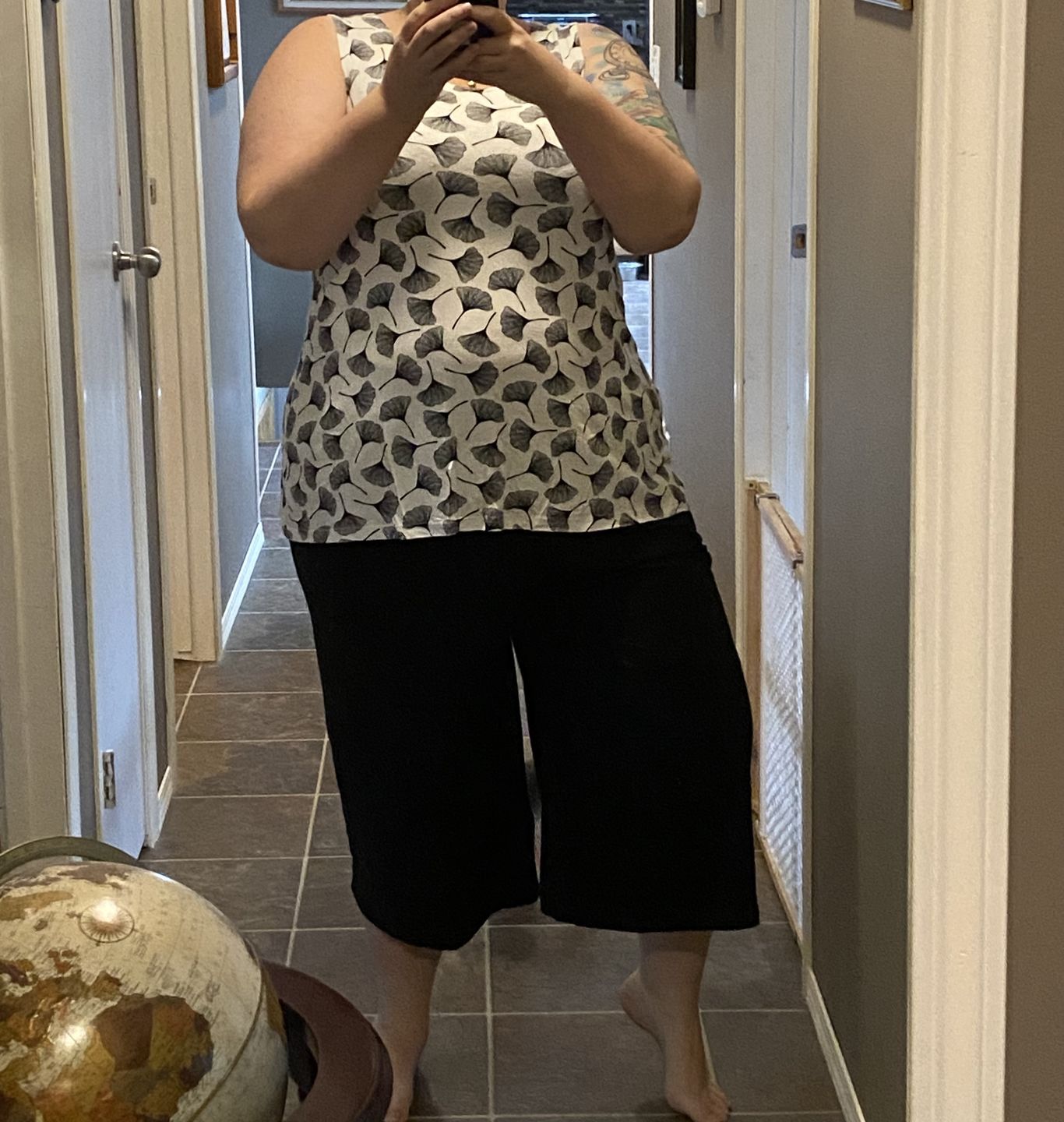 Customer photo review of *Pre-Sale* Flowy Tank