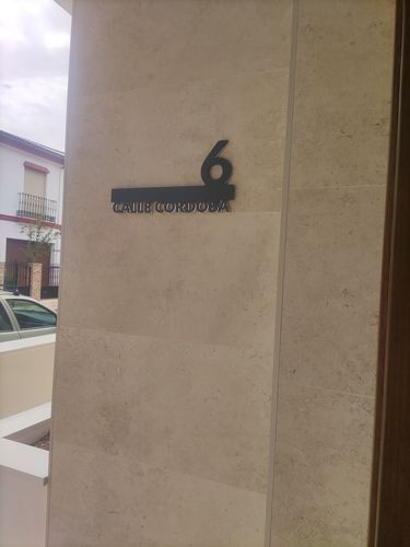 Customer photo review of Numero civico e testo sagomato modello Line 02 Acrilico