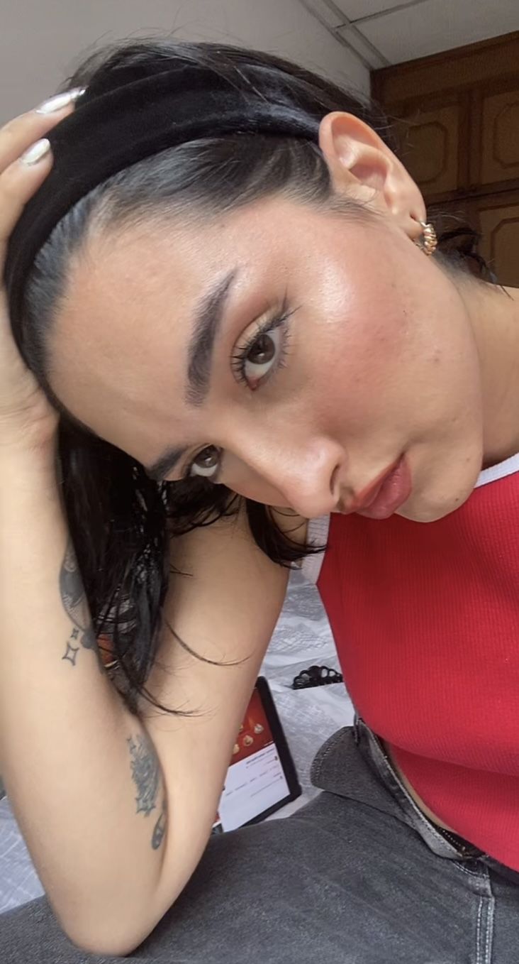 Customer photo review of Banda Aesthetic