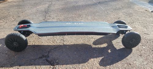 Customer photo review of Backfire Ranger X3 All Terrain Electric Skateboard with 1500W X2 Ultra High Power Ultra High Torque Motors and 12S High Voltage High Efficiency Electronic System