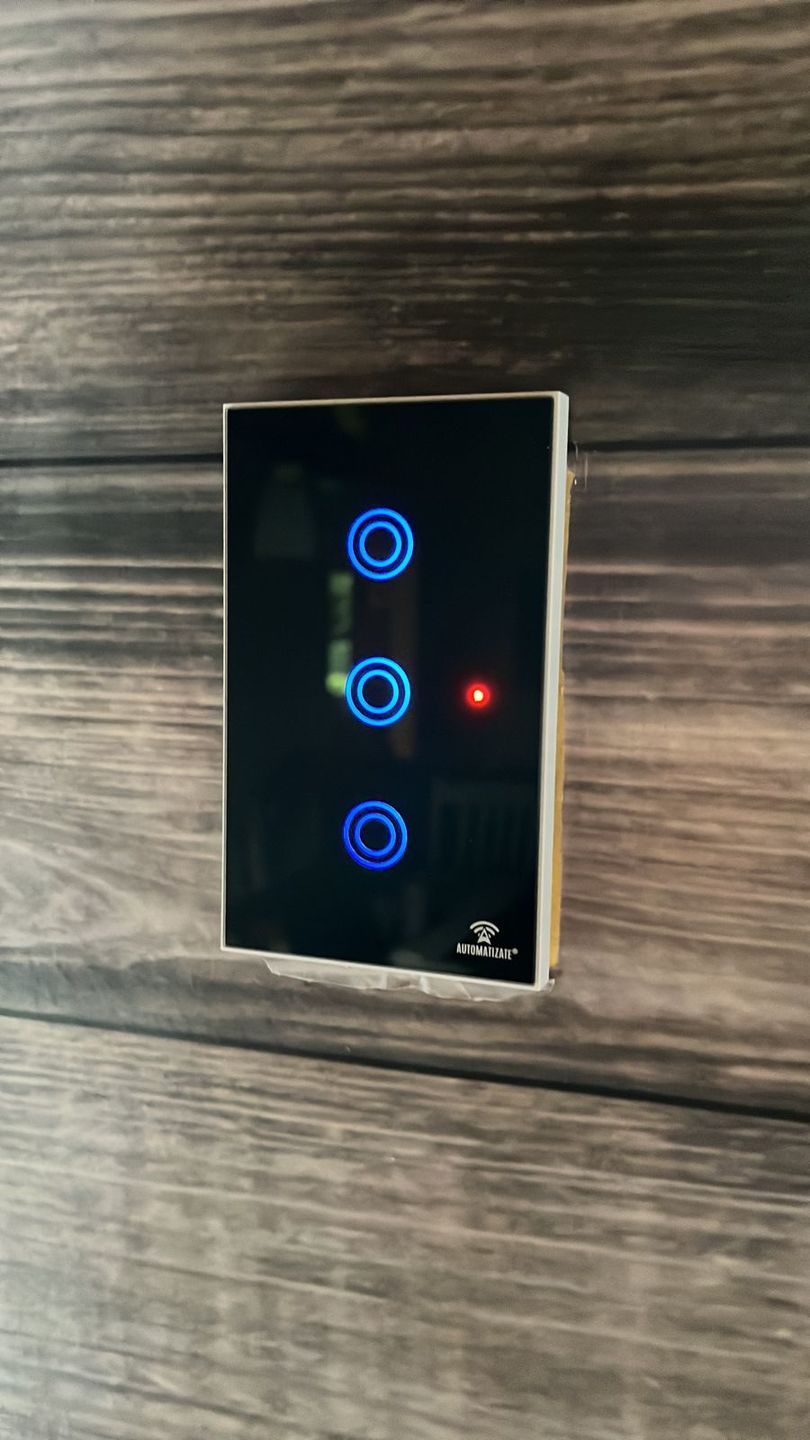 Customer photo review of Interruptor inteligente Wifi 3 TECLAS Automatizate