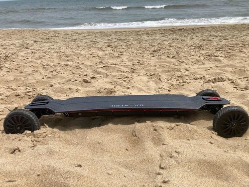 Customer photo review of Backfire Ranger X3 All Terrain Electric Skateboard with 1500W X2 Ultra High Power Ultra High Torque Motors and 12S High Voltage High Efficiency Electronic System
