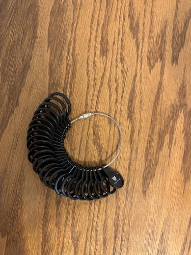 Customer photo review of Thorum Ring Sizer
