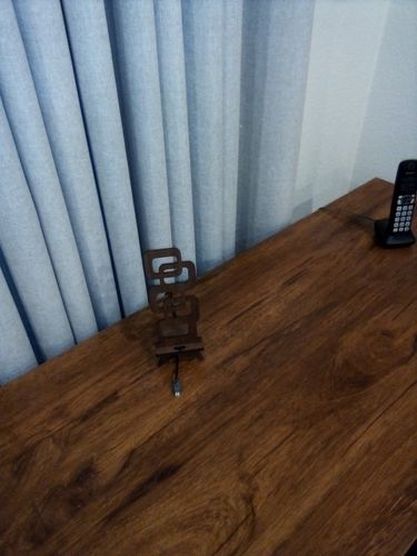Customer photo review of The Martin Retro Phone Stand/Docking Station