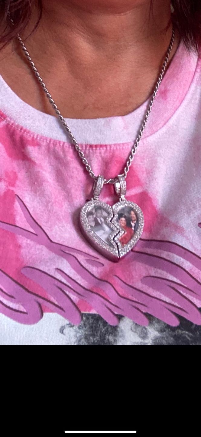 Customer photo review of Split heart Custom picture necklace