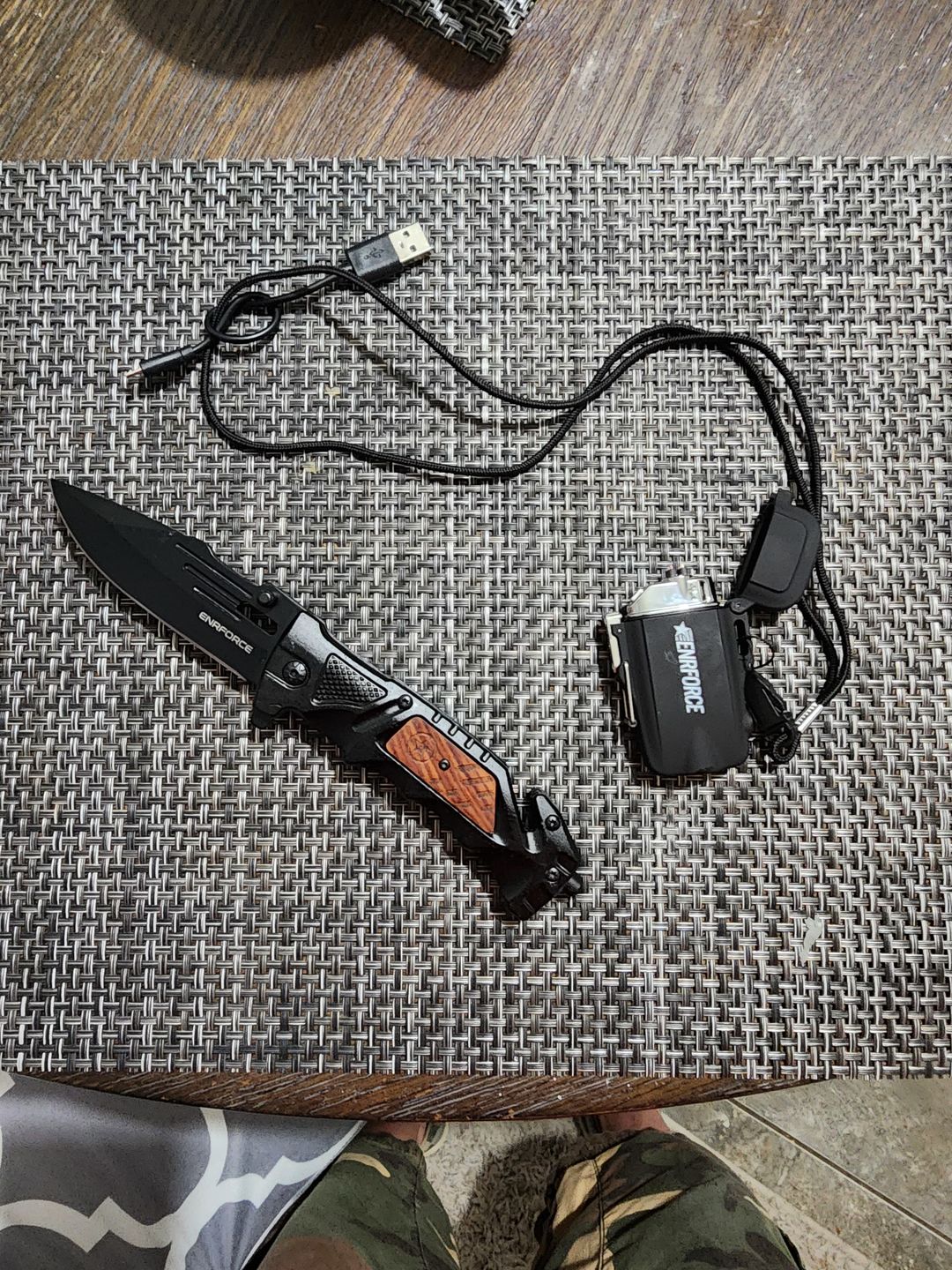 Customer photo review of Knife + Lighter Bundle