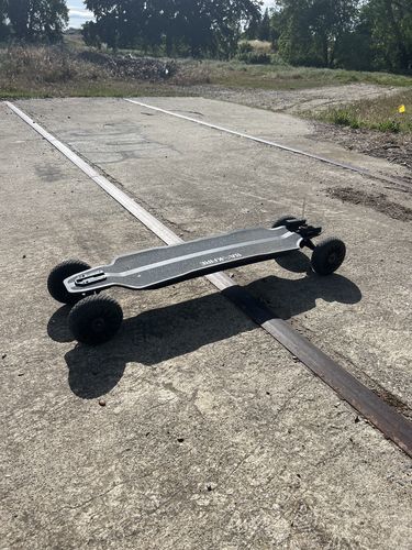 Customer photo review of Backfire Ranger X3 All Terrain Electric Skateboard with 1500W X2 Ultra High Power Ultra High Torque Motors and 12S High Voltage High Efficiency Electronic System