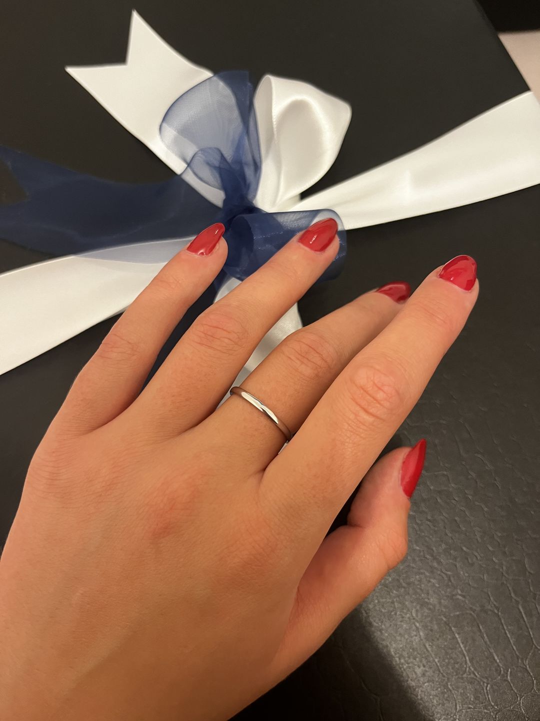 Customer photo review of Thin Lena Ring | 18K vergoldet